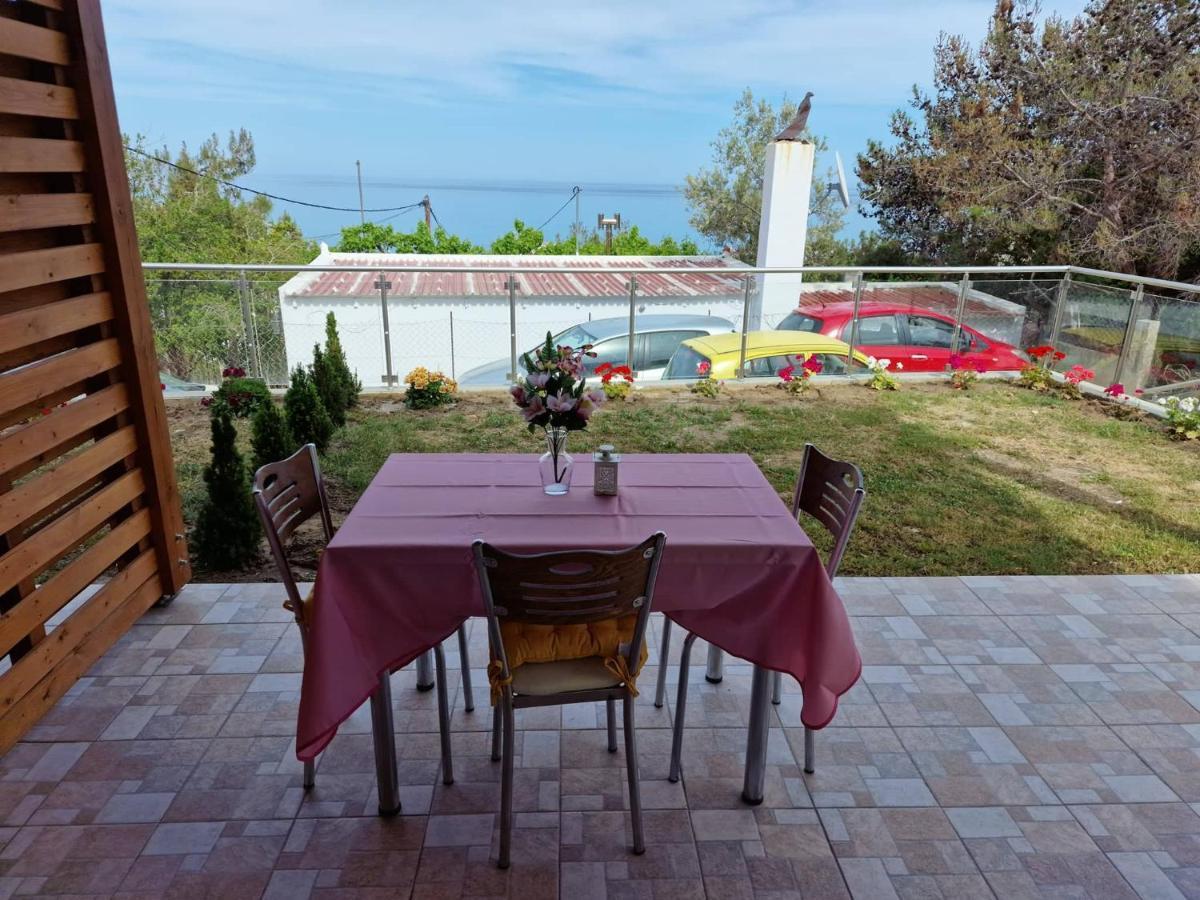 Solymar Prive Apartment Archangelos  Bagian luar foto