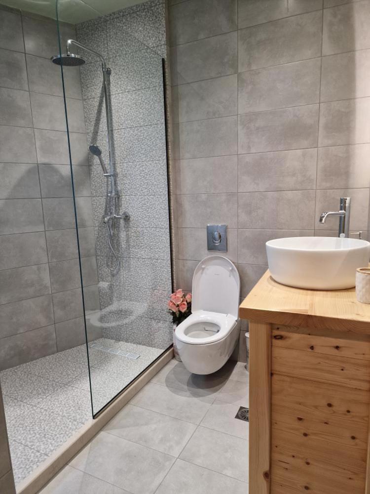 Solymar Prive Apartment Archangelos  Bagian luar foto