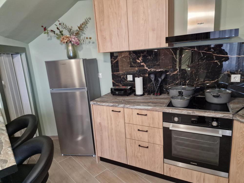 Solymar Prive Apartment Archangelos  Bagian luar foto