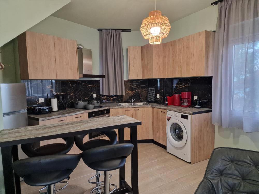 Solymar Prive Apartment Archangelos  Bagian luar foto