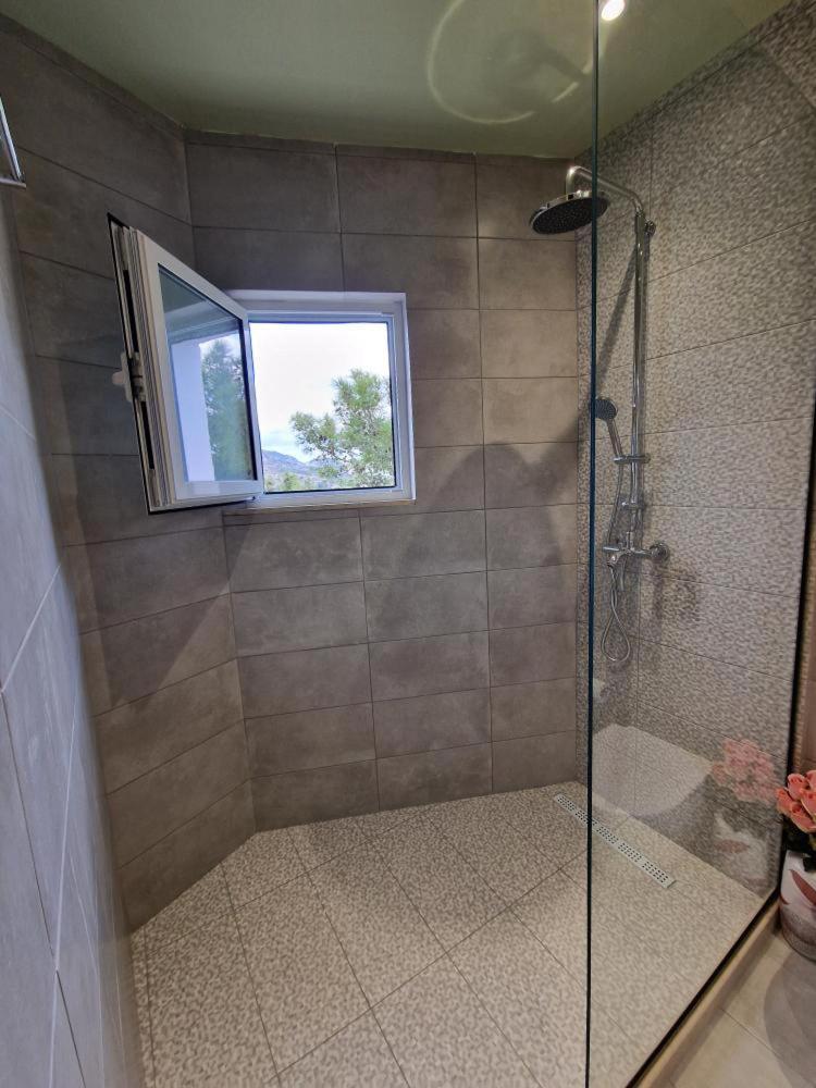 Solymar Prive Apartment Archangelos  Bagian luar foto
