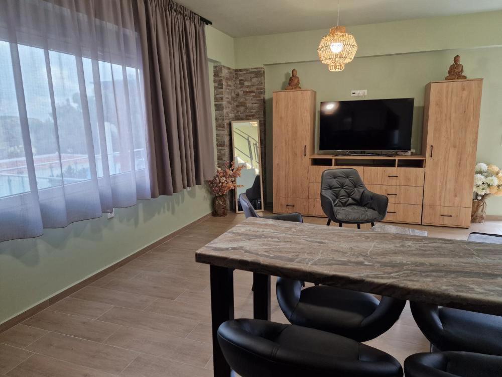 Solymar Prive Apartment Archangelos  Bagian luar foto