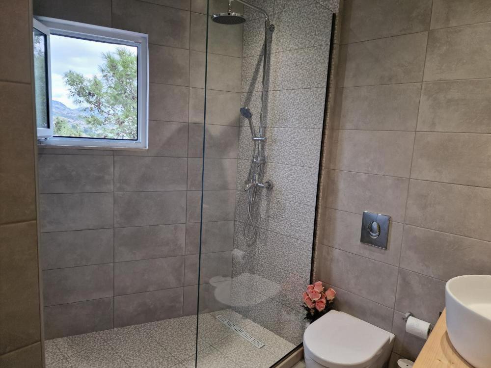 Solymar Prive Apartment Archangelos  Bagian luar foto